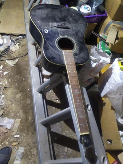 Лот: 19111206. Фото: 1. гитару продам. Гитары