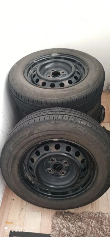 Лот: 17505593. Фото: 1. Колеса. Шины