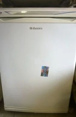 Лот: 6294610. Фото: 1. Холодильник маленький 85 см. Холодильники, морозильные камеры