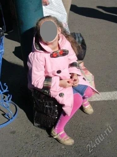 Лот: 2463482. Фото: 1. Пальто-плащ на девочку р.110. Верхняя одежда