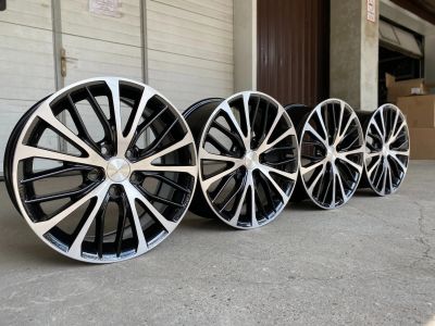 Лот: 19025541. Фото: 1. Литые диски на 17 5х114,3 Khomen... Диски