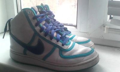 Лот: 6293556. Фото: 1. Кроссовки nike original 40. Кеды, кроссовки, слипоны