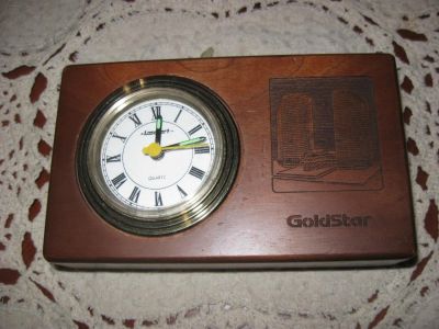 Лот: 8141232. Фото: 1. Кварцевые настольные часы 1960-70... Часы настенные, настольные