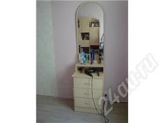 Лот: 443039. Фото: 1. зеркало с тумбой. Прихожие, гардеробные