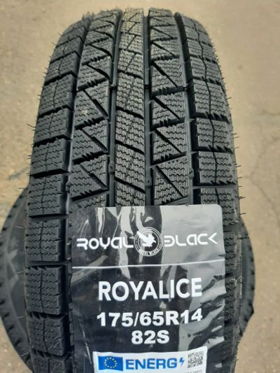 Лот: 25841797. Фото: 1. 175/65 R14 82S Royal Black Royal... Шины