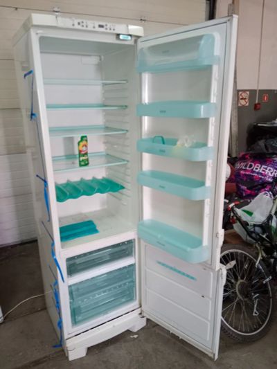 Лот: 21973988. Фото: 1. Холодильник двухкамерный Electrolux... Холодильники, морозильные камеры