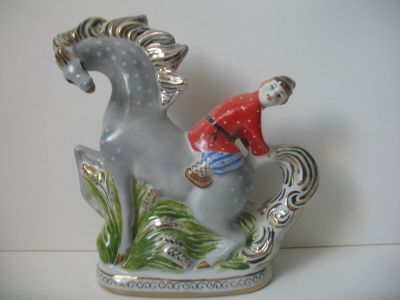 Лот: 17858643. Фото: 1. Сивка Бурка Иванушка на коне Лошадь... Фарфор, керамика