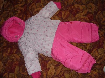 Лот: 3471467. Фото: 1. Зимний комбинезон для девочки. Костюмы, пиджаки, комбинезоны