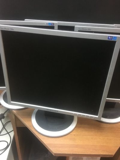 Лот: 14800584. Фото: 1. Монитор Samsung 740n 17 дюймов. ЖК-мониторы