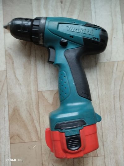 Лот: 25806814. Фото: 1. шуруповерт макита. Электроинструмент