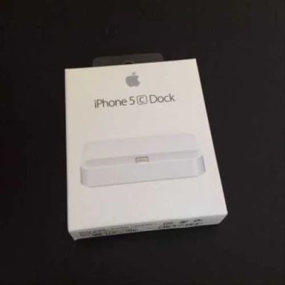 Лот: 18662351. Фото: 1. Док-станция Apple iPhone 5c Dock. Зарядные устройства, блоки питания, адаптеры сетевые для смартфонов