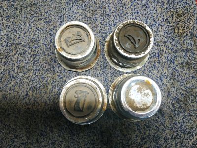 Лот: 15937106. Фото: 1. Заглушки дисков колпаков ступицы... Колпаки