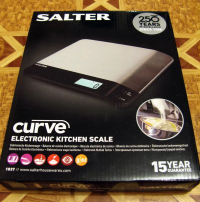 Лот: 4912975. Фото: 1. Электронные кухонные весы Salter... Кухонная