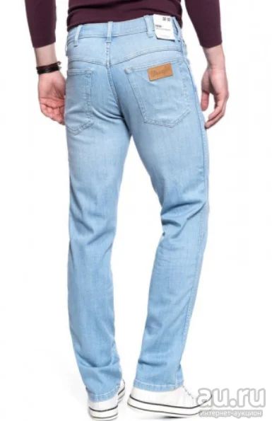 Лот: 17636770. Фото: 1. Джинсы прямые мужские Wrangler... Брюки, джинсы, шорты
