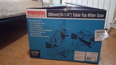 Лот: 25888467. Фото: 1. Распиловочный станок Makita LH1040. Электроинструмент