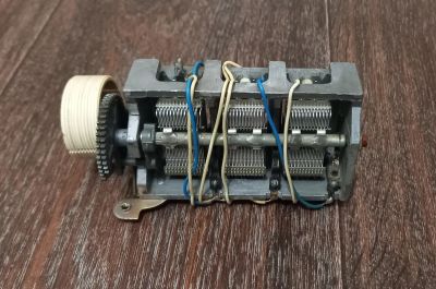 Лот: 25766398. Фото: 1. Конденсатор Переменной Ёмкости... Конденсаторы