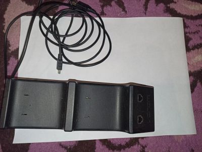 Лот: 25850430. Фото: 1. Зарядное устройство для джойстик. Зарядные устройства, блоки питания, адаптеры сетевые для смартфонов