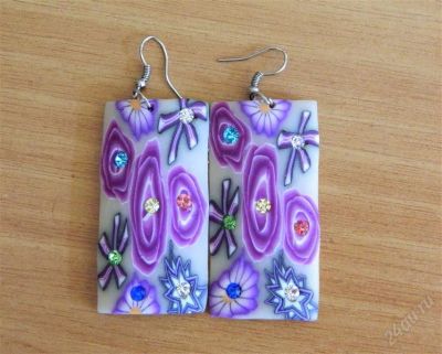 Лот: 1914697. Фото: 1. Серьги из пластика со стразами... Серьги, каффы