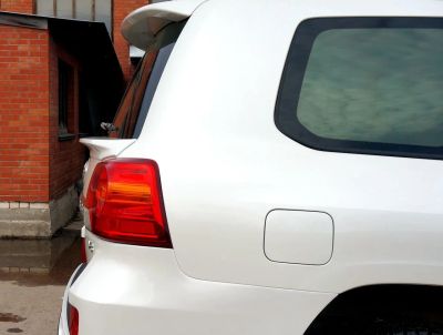 Лот: 15748667. Фото: 1. Тюнинг Toyota LC 200 Спойлер дорестайлинг... Детали тюнинга