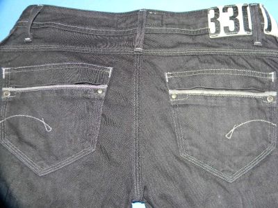 Лот: 6336390. Фото: 1. черные прямые узенькие джинсы... Джинсы