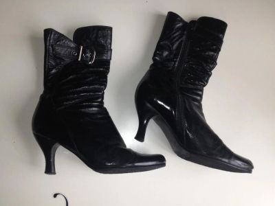 Лот: 3163563. Фото: 1. Отдам сапожки осень, 38 размер... Сапоги