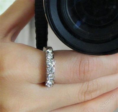 Лот: 2071949. Фото: 1. Колечко со стразами. Бесплатно... Кольца, перстни