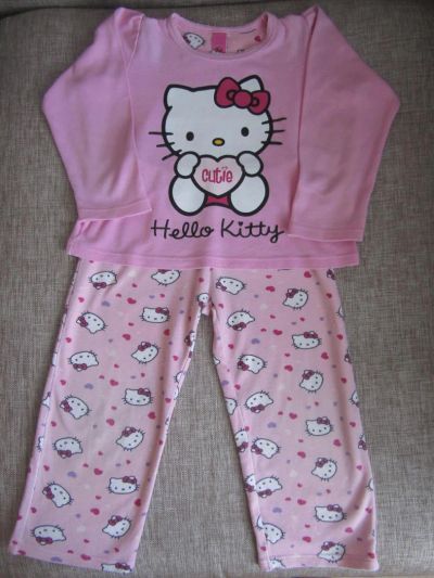 Лот: 11093295. Фото: 1. Пижама Hello Kitty, р. 98-104. Одежда для дома