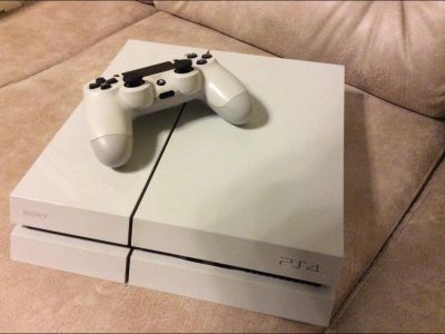Лот: 6072887. Фото: 1. Продам Sony Playstation 4 (SP4... Игровые приставки, консоли