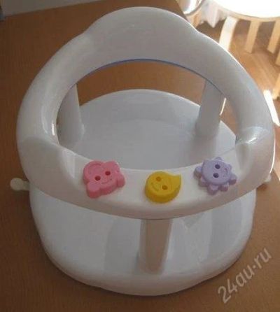 Лот: 1554384. Фото: 1. Стул - стульчик детский для купания... Другое (дети растут)