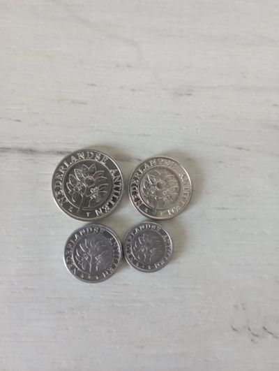 Лот: 19679382. Фото: 1. Набор монет Антильские острова. Наборы монет