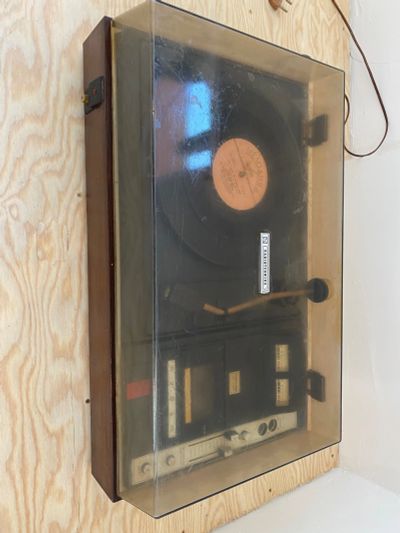 Лот: 22153278. Фото: 1. Проигрыватель винила радиотехника. Виниловые проигрыватели и электрофоны