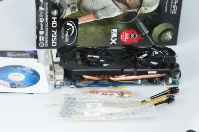 Лот: 4526806. Фото: 1. Видеокарта Sapphire Radeon HD7950... Видеокарты