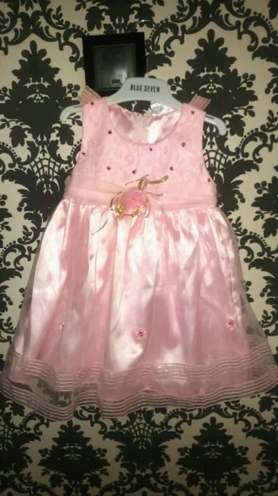 Лот: 10278291. Фото: 1. Платье нарядное. Платья, сарафаны