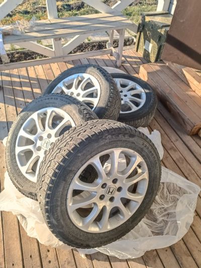 Лот: 25851341. Фото: 1. Колеса 225/60/18. Шины