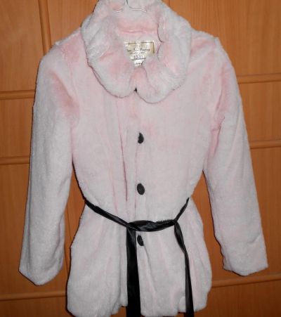 Лот: 4161077. Фото: 1. Куртка из искусственного меха. Верхняя одежда