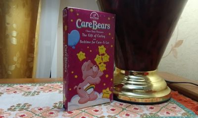 Лот: 20891244. Фото: 1. Видеокассета Care Bears: Cheer... Видеозаписи, фильмы