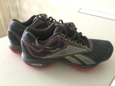 Лот: 8953159. Фото: 1. Reebok кросовки. Кеды, кроссовки, слипоны