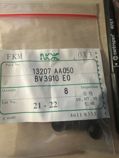 Лот: 25881381. Фото: 1. Колпачки маслосъемный 13207AA050. Двигатель и элементы двигателя