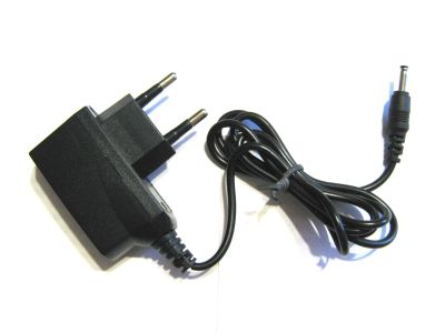 Лот: 19815705. Фото: 1. Сетевое зарядное устройство Glossar... Зарядные устройства, блоки питания, адаптеры сетевые для смартфонов
