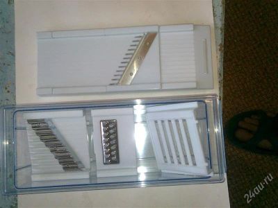 Лот: 2678502. Фото: 1. Терка-овощерезка с боксом и сменными... Кухонная