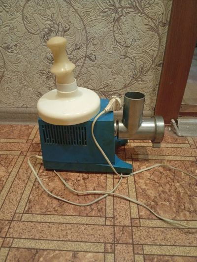 Лот: 25890040. Фото: 1. Мясорубка СССР. Предметы интерьера и быта