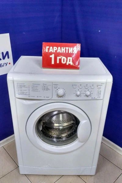Лот: 17155408. Фото: 1. Стиральная машина indesit wisl... Стиральные машины