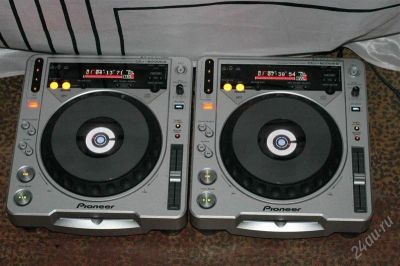 Лот: 2384059. Фото: 1. Pioneer CDJ-800 mk2 (2шт.) CD... DJ-оборудование