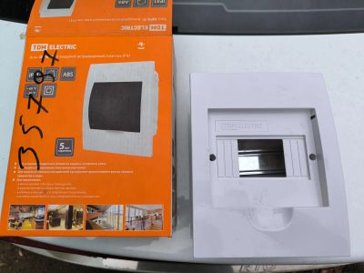 Лот: 25889783. Фото: 1. Щиток ШРВ-П 6. Электрические щиты, боксы, шкафы