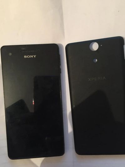 Лот: 7167419. Фото: 1. Sony xperia v lt25i. Кнопочные мобильные телефоны