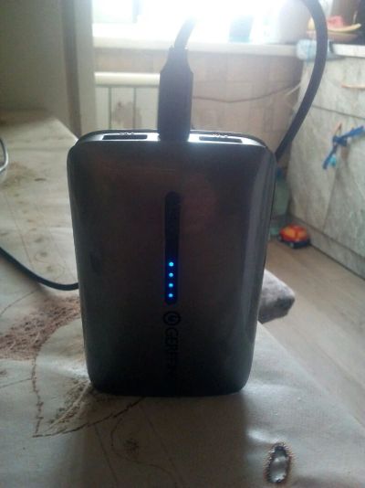 Лот: 11882500. Фото: 1. Внешний акомулятор рабочий. Внешние, портативные аккумуляторы для смартфонов (Power bank)