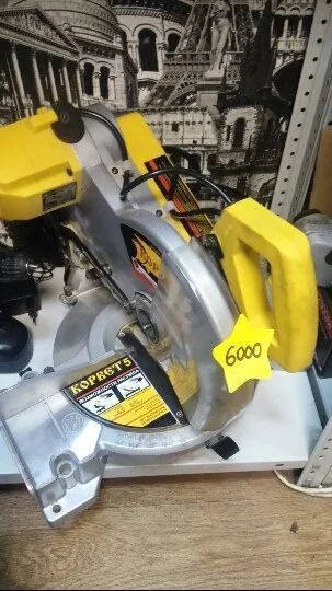 Лот: 8200876. Фото: 1. Торцовочная пила. Электроинструмент