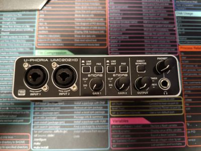 Лот: 25928530. Фото: 1. Аудиоинтерфейс Behringer umc202hd. Звуковые карты