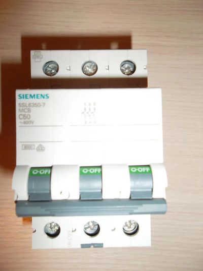 Лот: 10881225. Фото: 1. Автоматический выключатель Siemens... Автоматы, пакетники, предохранители