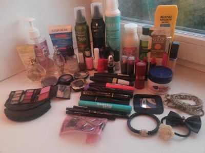 Лот: 8257582. Фото: 1. куча косметики. Макияж